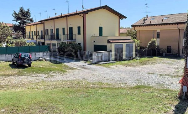 casa indipendente in vendita a Mercallo