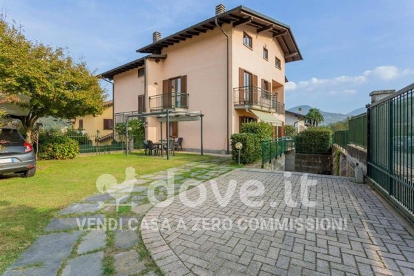 casa indipendente in vendita a Mesenzana