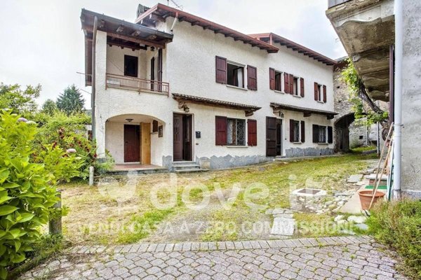 casa indipendente in vendita a Mesenzana