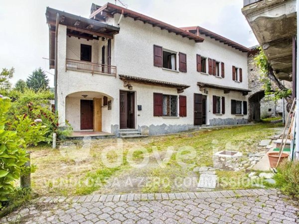 casa indipendente in vendita a Mesenzana