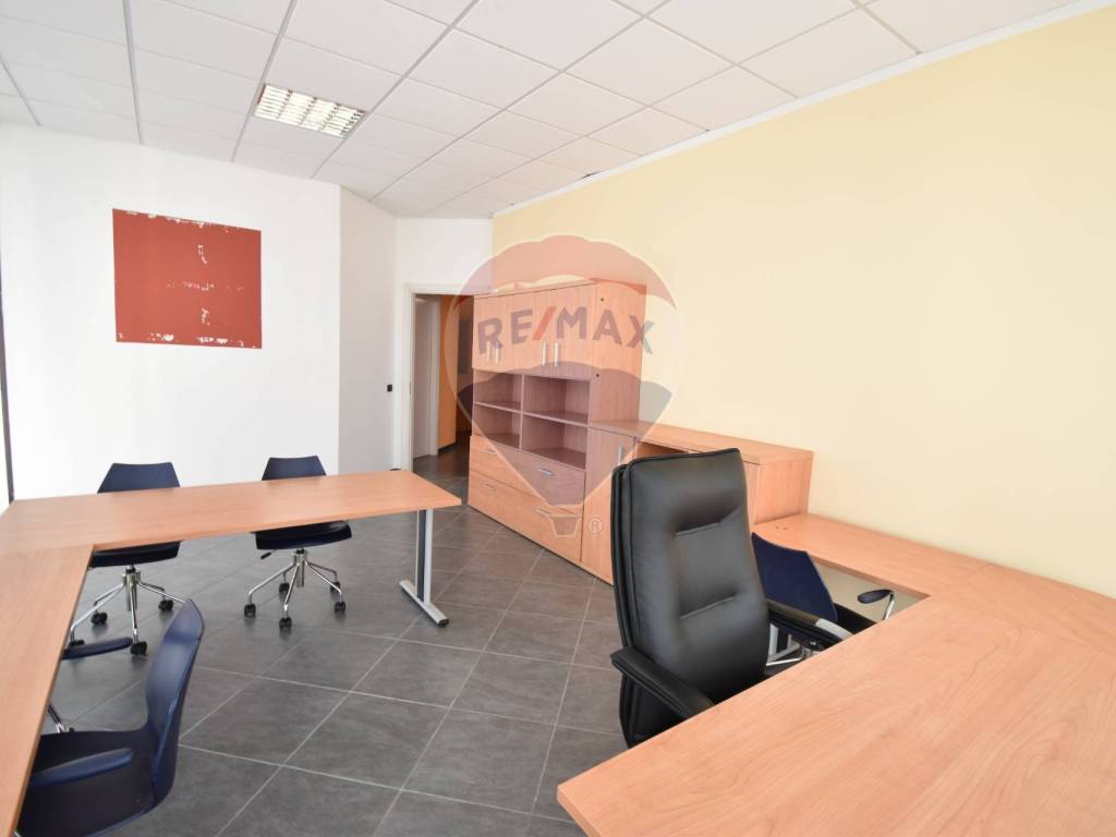 ufficio in vendita a Mesenzana