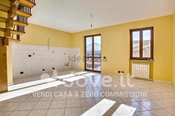 appartamento in vendita a Mesenzana