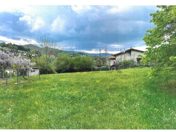terreno edificabile in vendita a Mesenzana