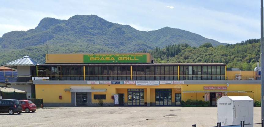 negozio in vendita a Mesenzana in zona Molino d'Anna