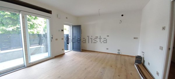 appartamento in vendita a Mesenzana in zona Mirandola