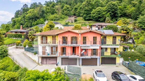 casa indipendente in vendita a Montegrino Valtravaglia