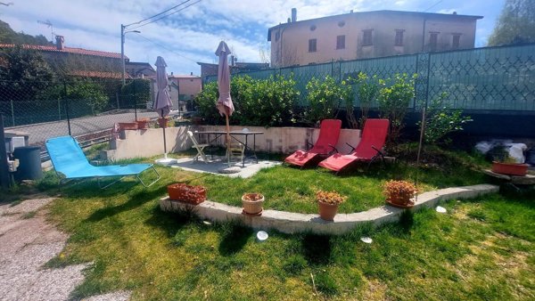 casa semindipendente in vendita a Montegrino Valtravaglia