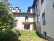 casa indipendente in vendita a Montegrino Valtravaglia