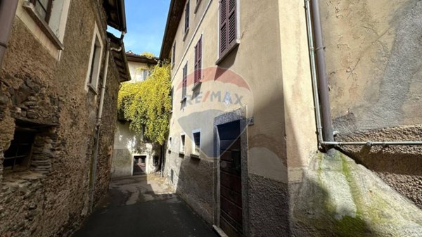 appartamento in vendita a Montegrino Valtravaglia