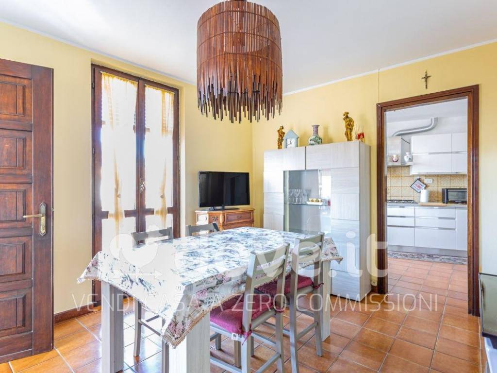 appartamento in vendita a Montegrino Valtravaglia in zona Bosco Valtravaglia