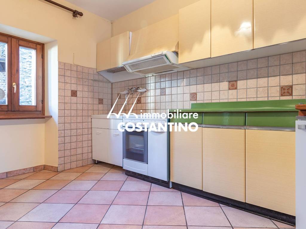 appartamento in vendita a Montegrino Valtravaglia