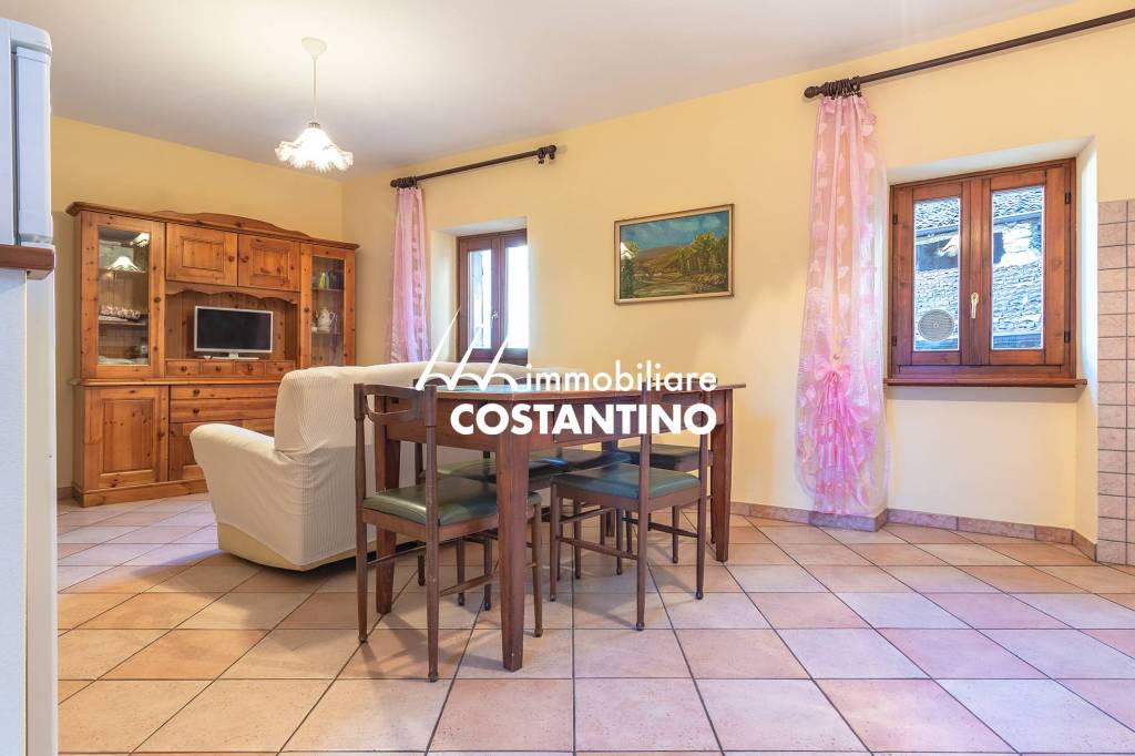 appartamento in vendita a Montegrino Valtravaglia