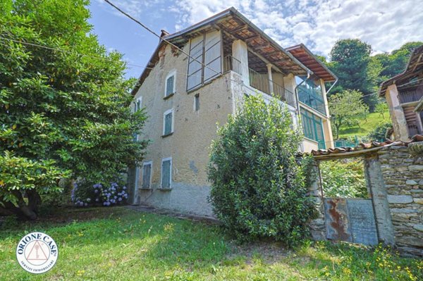 casa indipendente in vendita a Montegrino Valtravaglia in zona Bonera