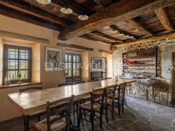 casa indipendente in vendita a Montegrino Valtravaglia