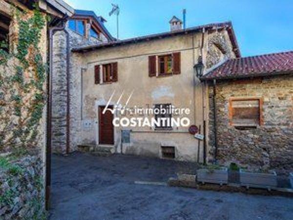 appartamento in vendita a Montegrino Valtravaglia