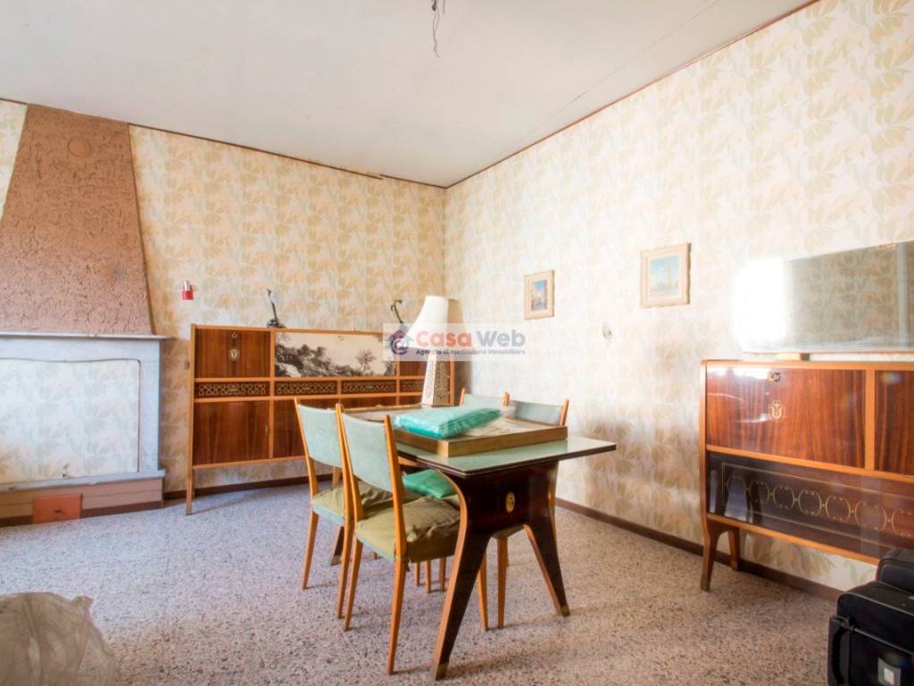 appartamento in vendita a Montegrino Valtravaglia