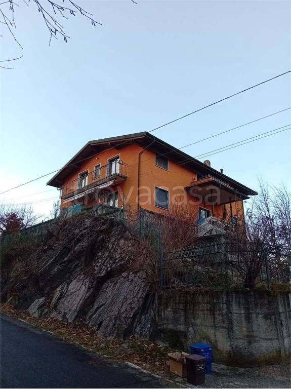 appartamento in vendita a Montegrino Valtravaglia