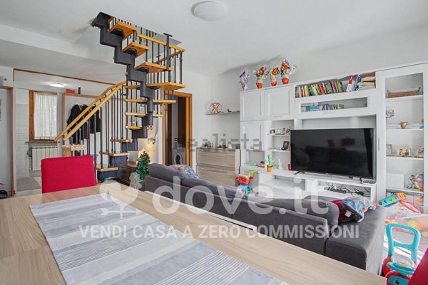 appartamento in vendita a Montegrino Valtravaglia