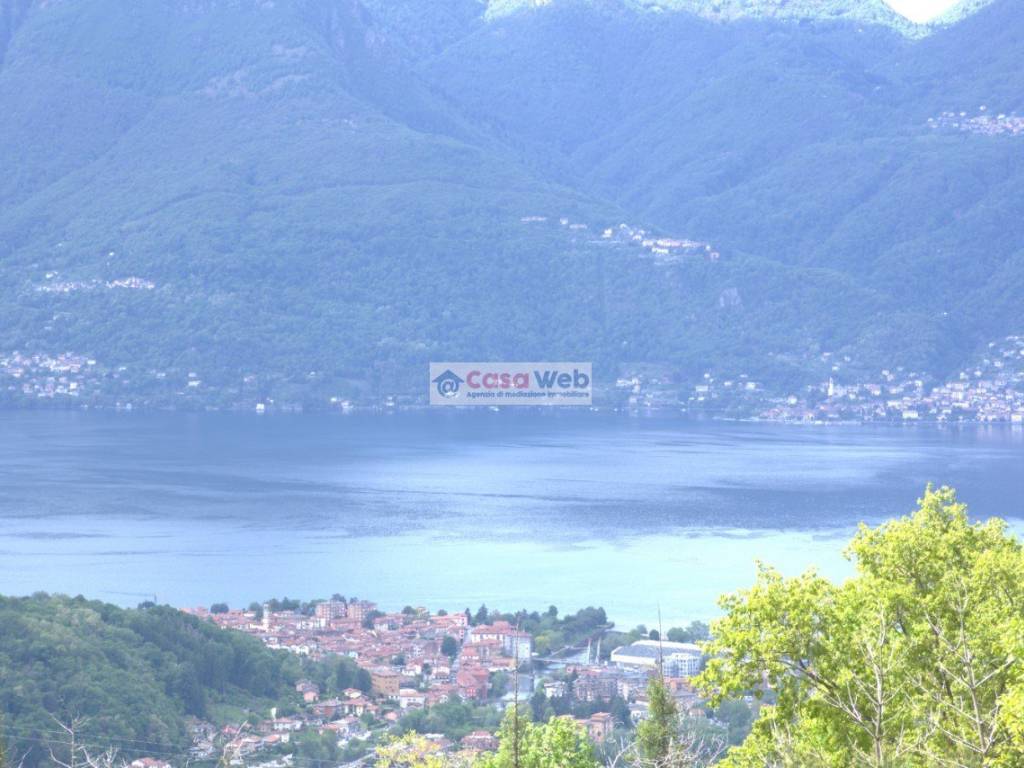 casa indipendente in vendita a Montegrino Valtravaglia
