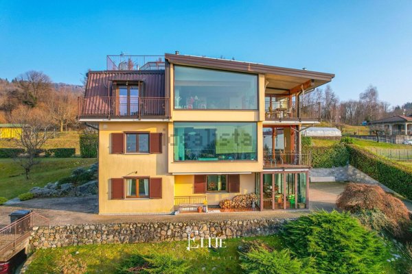 appartamento in vendita a Montegrino Valtravaglia