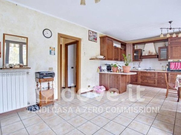 appartamento in vendita a Montegrino Valtravaglia in zona Cucco
