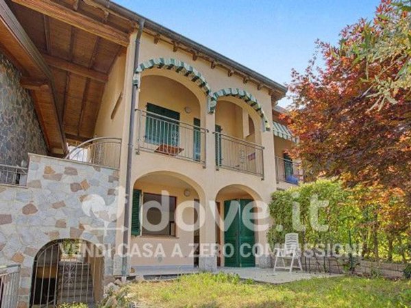 appartamento in vendita a Montegrino Valtravaglia in zona Bosco Valtravaglia