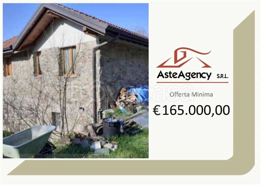 casa indipendente in vendita a Montegrino Valtravaglia in zona Castendallo