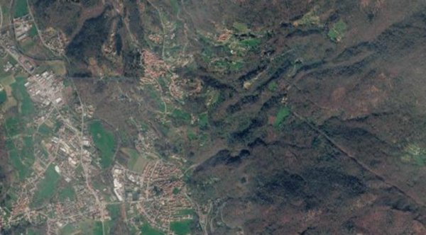 locale di sgombero in vendita a Montegrino Valtravaglia in zona Castendallo