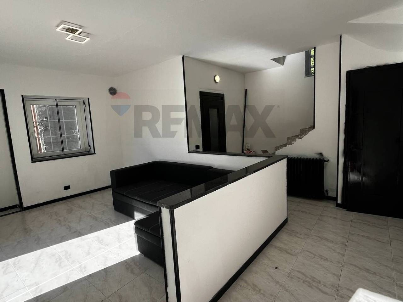 casa indipendente in vendita a Montegrino Valtravaglia in zona San Martino