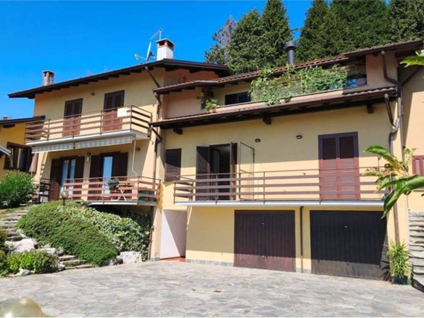 appartamento in vendita a Montegrino Valtravaglia in zona Bosco Valtravaglia