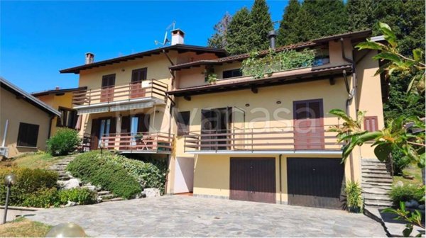 appartamento in vendita a Montegrino Valtravaglia in zona Bosco Valtravaglia