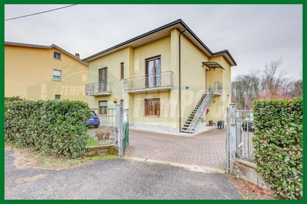 appartamento in vendita a Monvalle