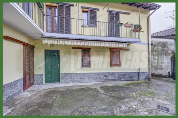 appartamento in vendita a Monvalle