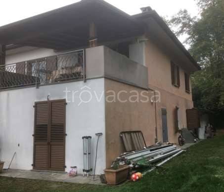 appartamento in vendita a Monvalle