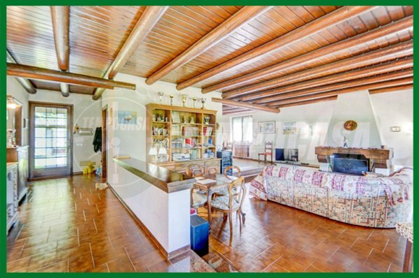 casa indipendente in vendita a Monvalle