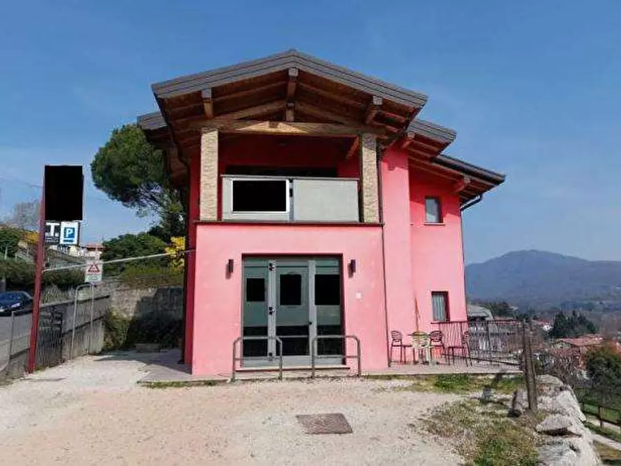 negozio in vendita a Monvalle