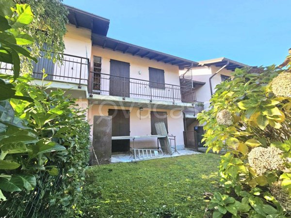 appartamento in vendita a Monvalle