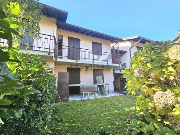 appartamento in vendita a Monvalle