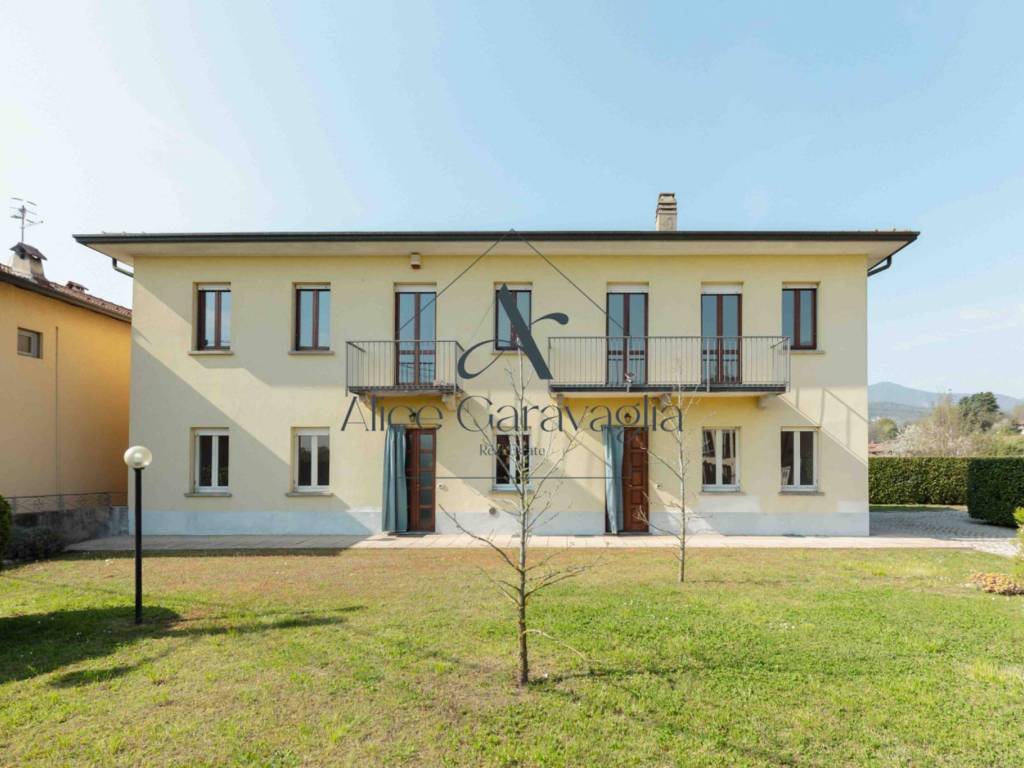 appartamento in vendita a Monvalle