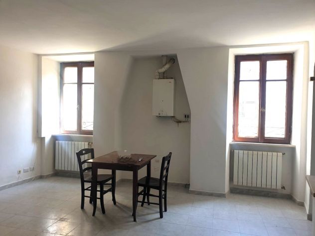 appartamento in vendita a Monvalle