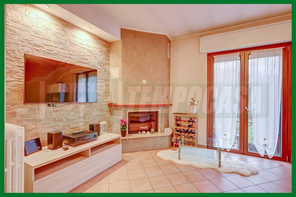 appartamento in vendita a Monvalle