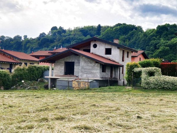 casa indipendente in vendita a Monvalle