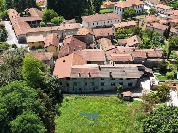 appartamento in vendita a Monvalle