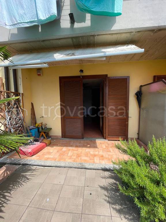 appartamento in vendita a Monvalle