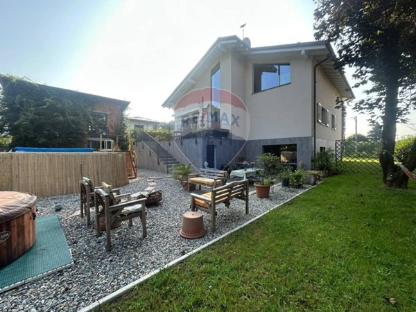casa indipendente in vendita a Monvalle