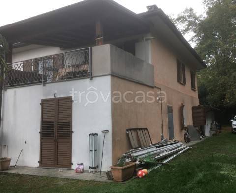 appartamento in vendita a Monvalle