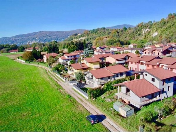 casa indipendente in vendita a Monvalle