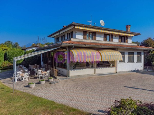 negozio in vendita a Monvalle