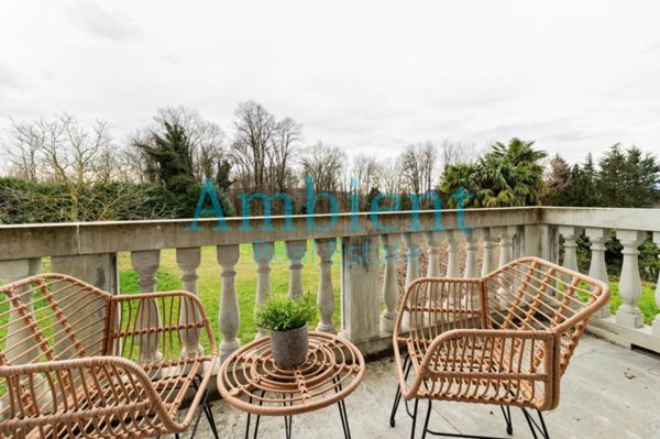 appartamento in vendita a Monvalle