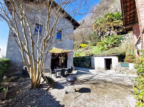 casa indipendente in vendita a Monvalle